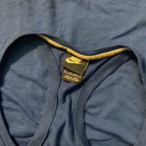 Nike Tank - Picture 3 of 4